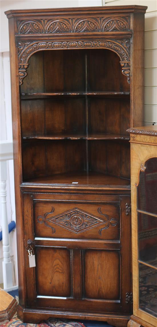 An oak corner cupboard, H.179cm